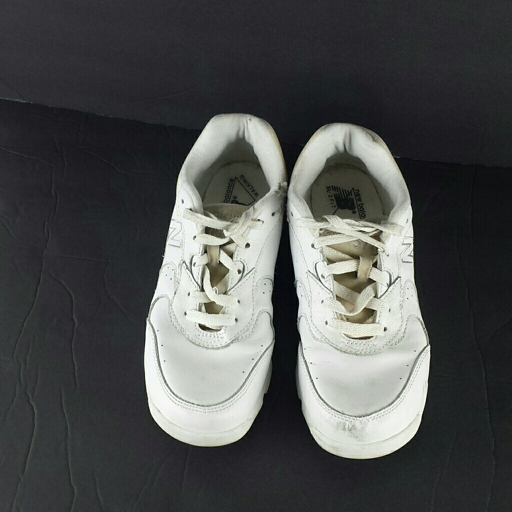 New Balance Women's Walling Shoes Sz 8.5 - Picture 3 of 6